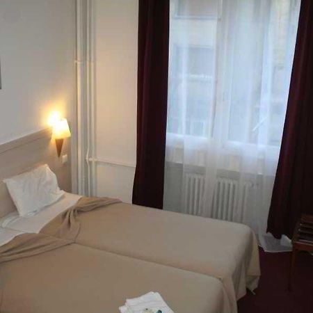 Hotel Vieille Tour Rouen Exterior foto