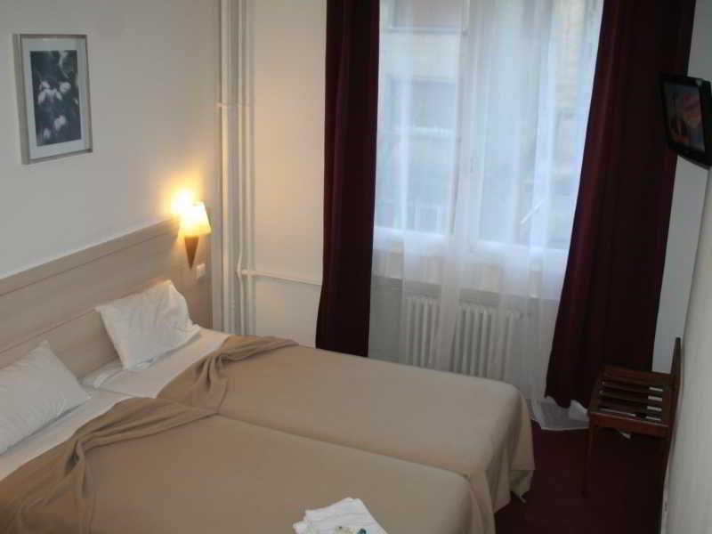 Hotel Vieille Tour Rouen Exterior foto
